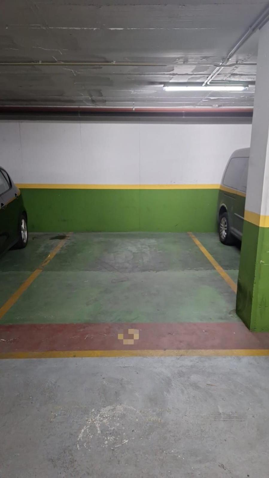 Piso Con Patio Privado Y Parking Nervion Sevilla Zewnętrze zdjęcie